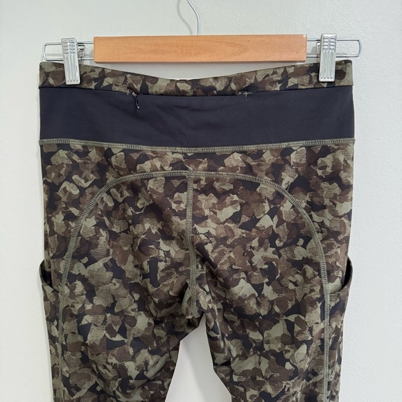 Lululemon Speed Tight III in Mystic Jungle Fatigue Green - Picture 3 of 8